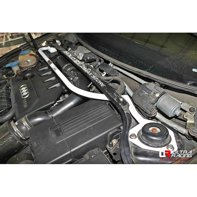 AUDI A3 8P 2.0 FSI 2WD 20032013 ULTRA RACING 2 POINTS FRONT STRUT