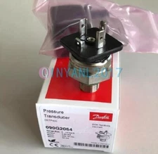 1PC Danfoss Pressure Transmitter 090G2054 DSTP500 new