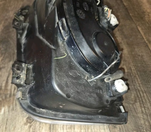 99-03 VOLKSWAGEN JETTA FRONT RIGHT PASSENGER SIDE HALOGEN HEADLIGHT LAMP OEM - Picture 5 of 7