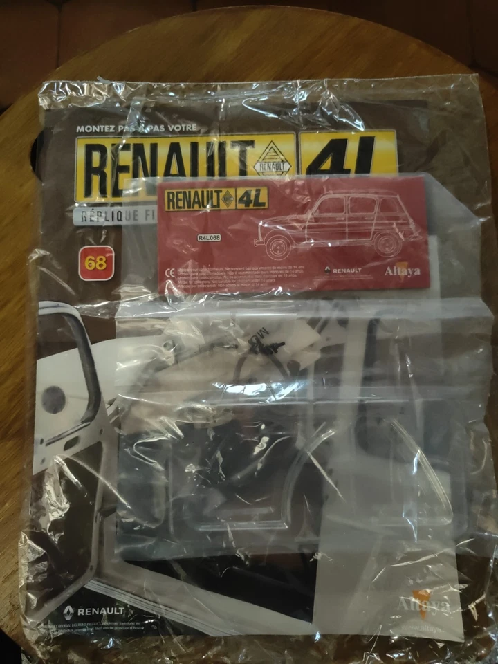 Renault 4L Export 1/8 N°68 - Photo 1/1