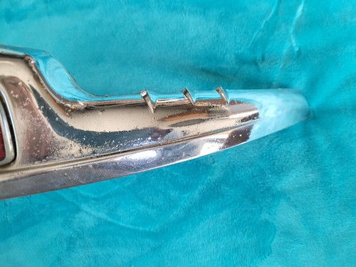 Vintage International Truck Hood Emblem Ornament Triple Diamond 61741-RI OEM IHC - Picture 3 of 13