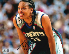 TERESA WEATHERSPOON signed (NEW YORK LIBERTY) WNBA 8X10 photo BECKETT BW52081