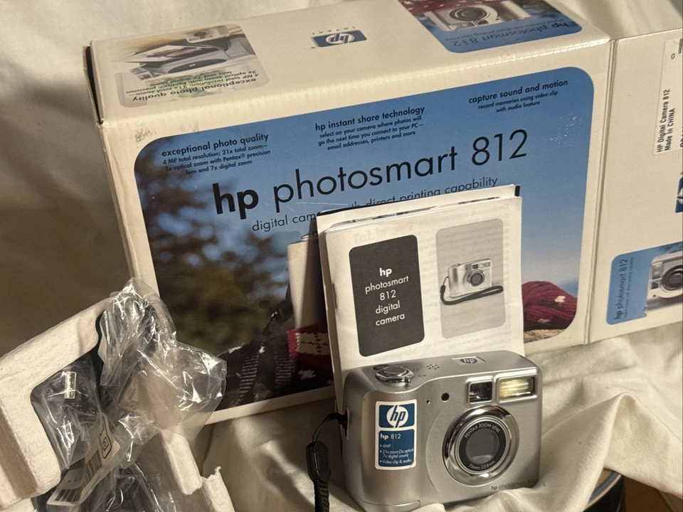 Câmera Ho Photosmart 812  - Imagem 3 de 4