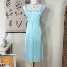Vintage Floral Embroidered Nightgown Dress Cottage Coquette Romantic Dolly M