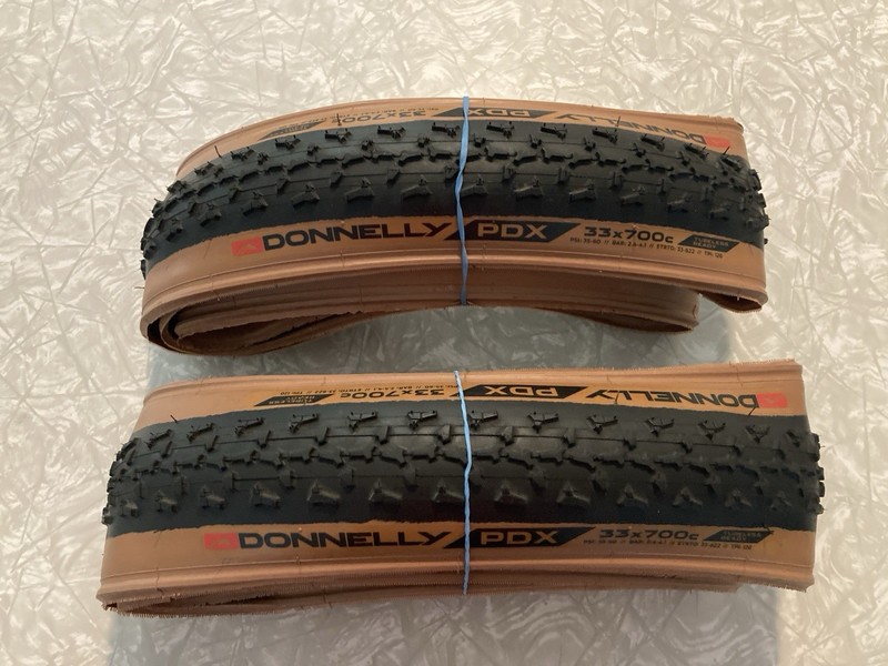 Donnelly PDX 700 X 33 - TUBELESS READY CLINCHERS