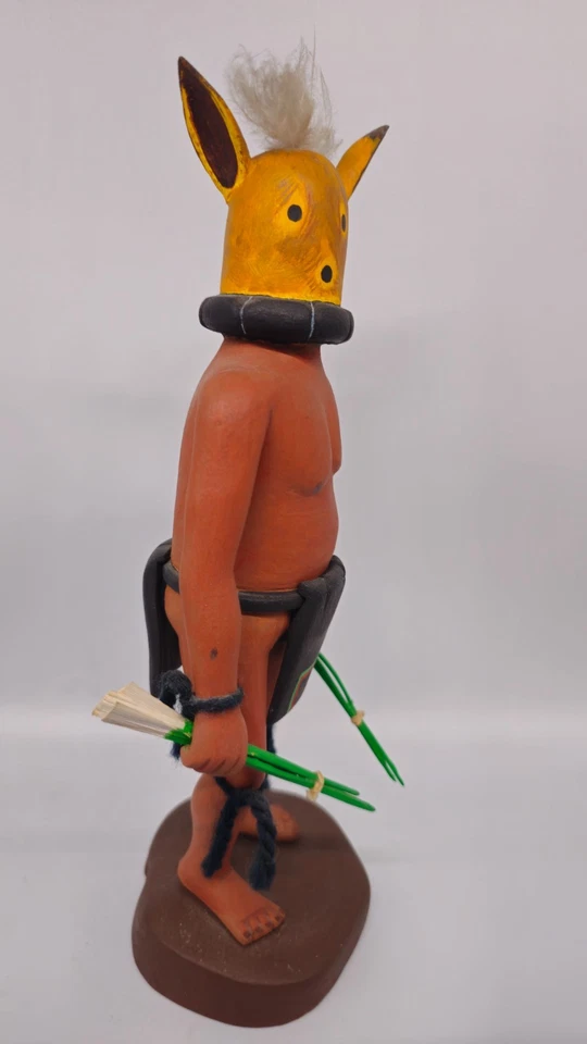 罕见复古 Hopi Kachina 黄色狐狸 WALLY GROVER 出品,11 英寸高 — 第 2/4 张图片