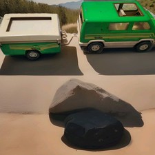 VINTAGE TONKA Green Van with Pop-Up Camper 1970's
