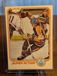 1981-82 O-Pee-Chee Hockey - # 125 Wayne Gretzky - Super Action
