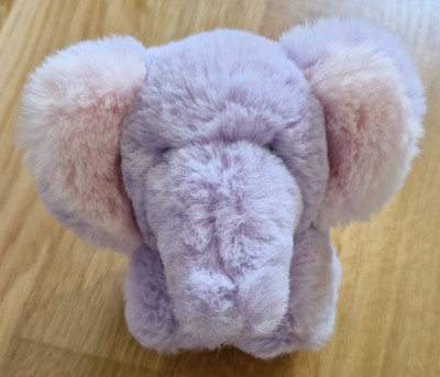 Clean Worlds weichster lila Elefant Plüschtier rosa Ohren klein süß 2020