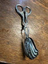 Vintage Silverplate Sugar Cube Tongs Leaf Flower Design Sandwich Salad