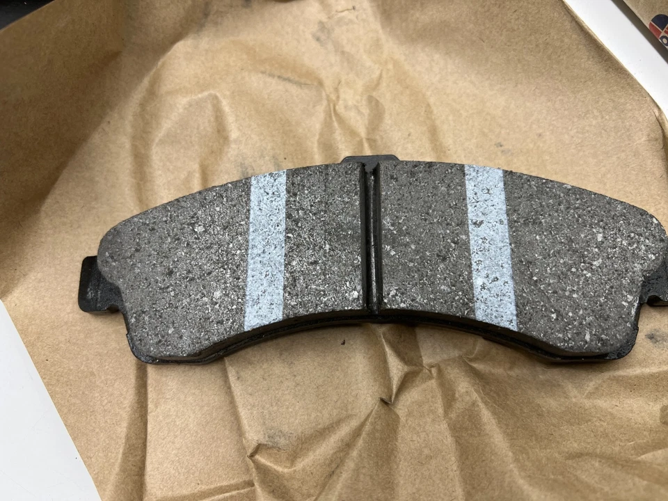 Керамическая передняя дисковая тормозная колодка для 2005 GMC Envoy XL Wearever Platinum PXD882H - Изображение 2 из 4