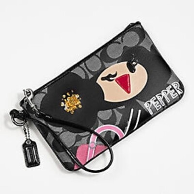 coach ポピーシリーズ PEPPER Coach Poppy Chan Pepper Large Wristlet Rare | eBay