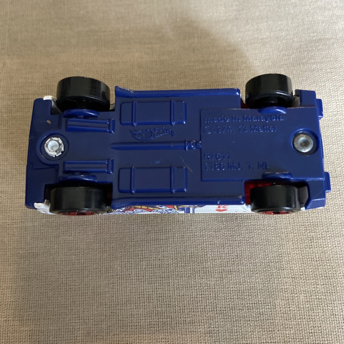 1974, 2013 Hot Wheels Super Van White HW Art Cars King Of Hearts