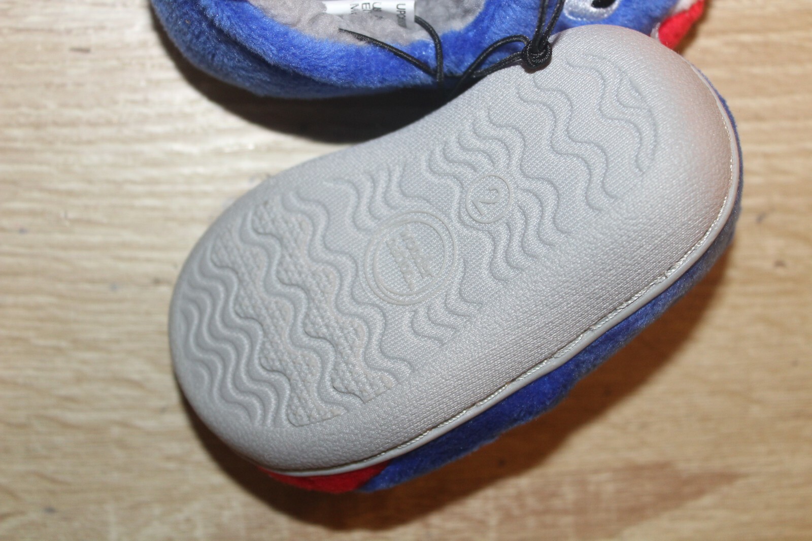 SAOLA NUOVE ciabatte neonato bambino taglia 2 peluche squalo blu con suola interna esterna