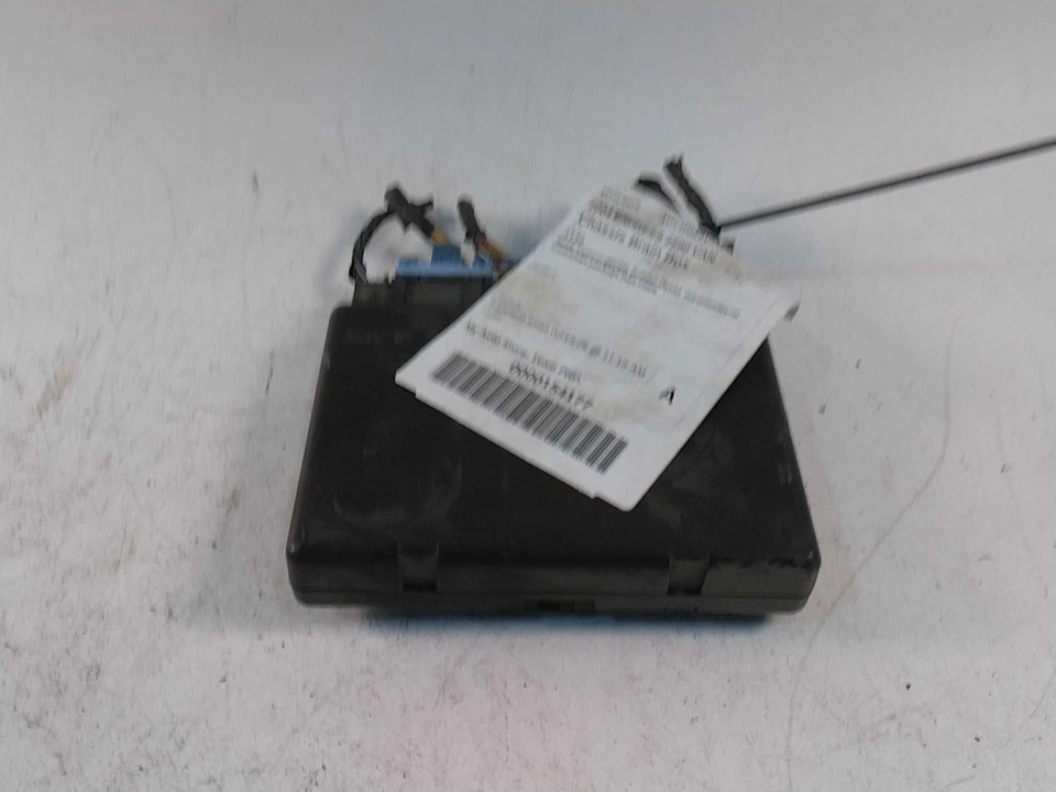 Used Body Control Module fits: 2004 Chevrolet Express 2500 van Body Control BCM Foto 2 de 4