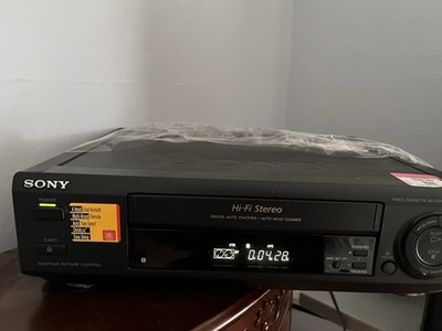 Sony SLV-662HF VHS Player Hi-Fi Stereo VCR Recorder Tested. Partly Working.