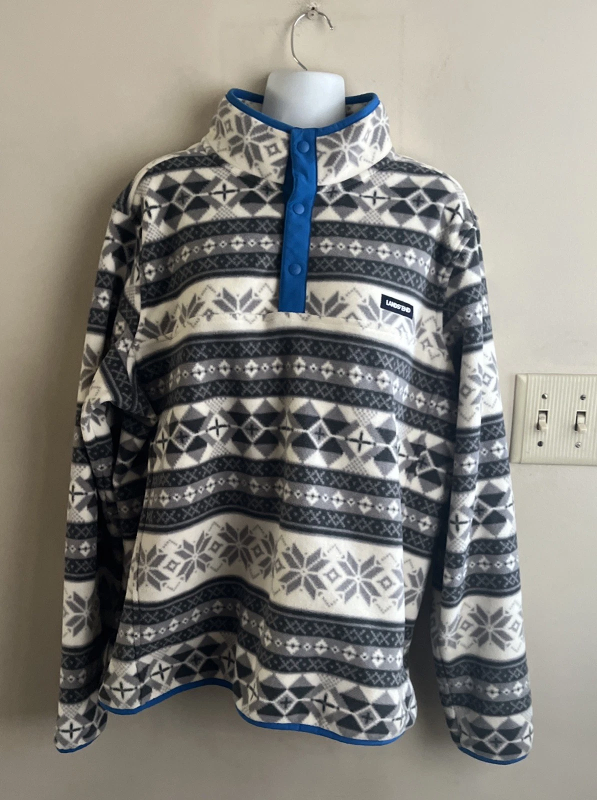 Lands End Mens M Nordic Aztec Print Snowflake Heritage Fleece Snap Jacket