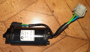 BMW Z3 Stellmotor Sitzlängsverstellung  Fahrer Sitz 8398810