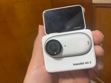 Insta360 GO 3 Action Camera 128GB  -with Bluetooth and Wi-Fi 2.7K Video -White