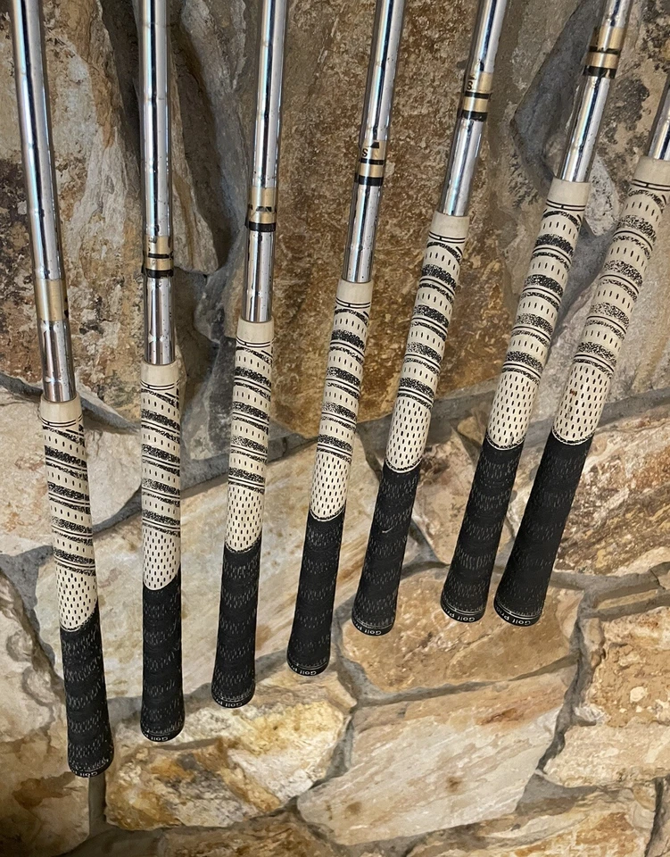 Juego de palos de golf Cleveland Tour Action Iron 3-PW (falta 7 hierro) hierro acero Foto 3 de 4