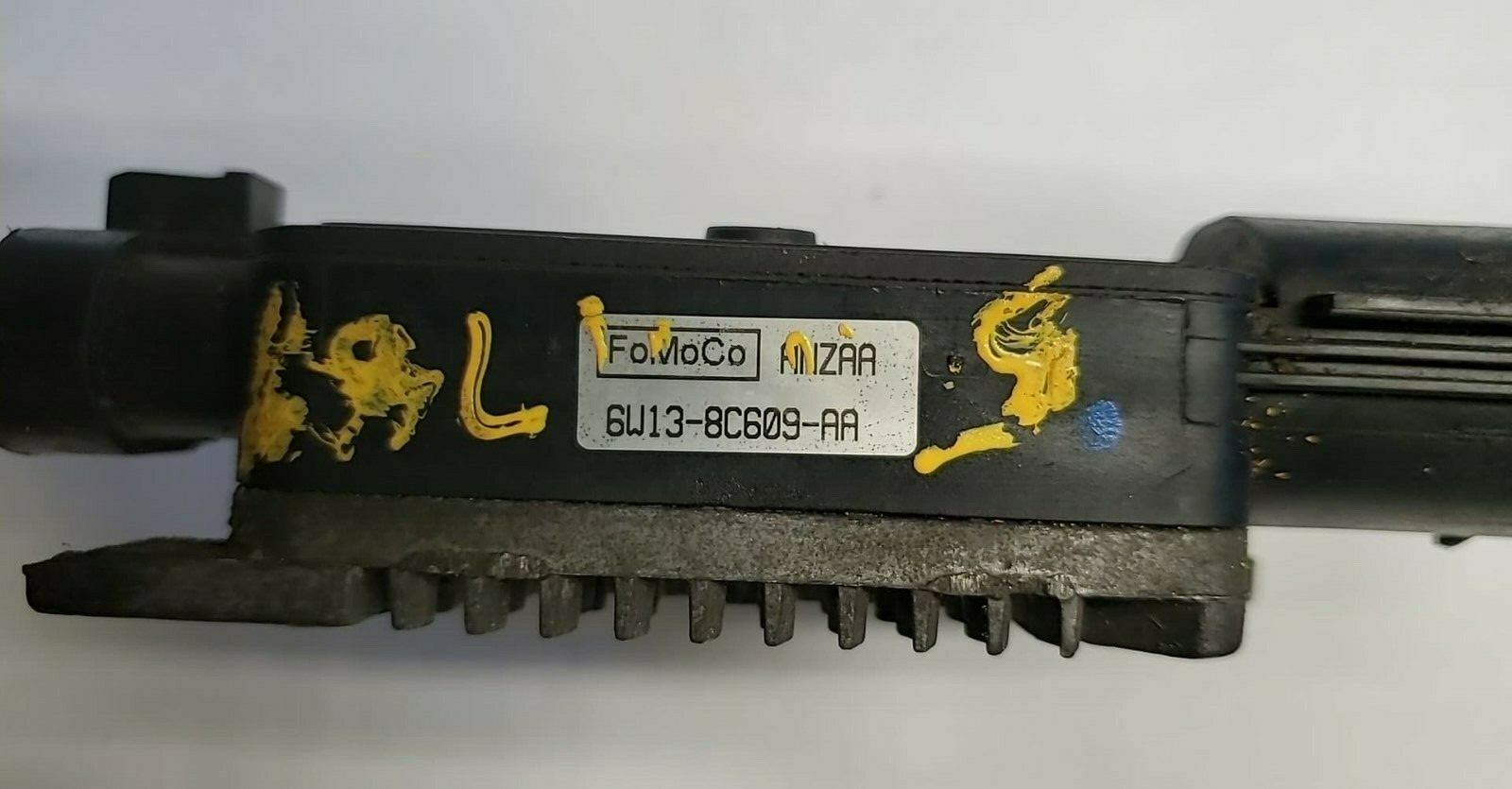 20062010 Ford Crown Vic cooling fan module 6W138C609AA eBay