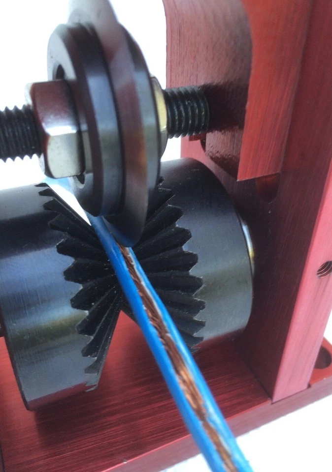 MACCHINA SPELAFILI SPELLACAVI SPELACAVI SGUAINACAVI RECUPERO RAME SPELLAFILI NEW - Immagine 4 di 4