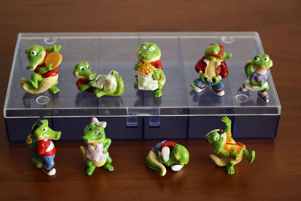 Kinder Surprise Set Crazy Crocos 1993 not complete + storage box