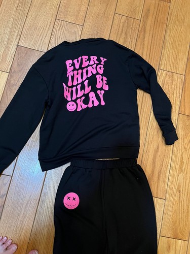 Girls Active Wear Set.  Short Long Sleeve Hoodie And Elastic Waist Joggers. - Picture 2 of 6