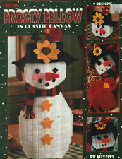 USED FROSTY FELLOW 9 SNOWMAN CHRISTMAS DESIGNS PLASTIC CANVAS PATTERN BOOK