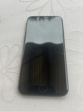 iPhone SE 64 GB schwarz ohne SimLook mit Schutzhülle