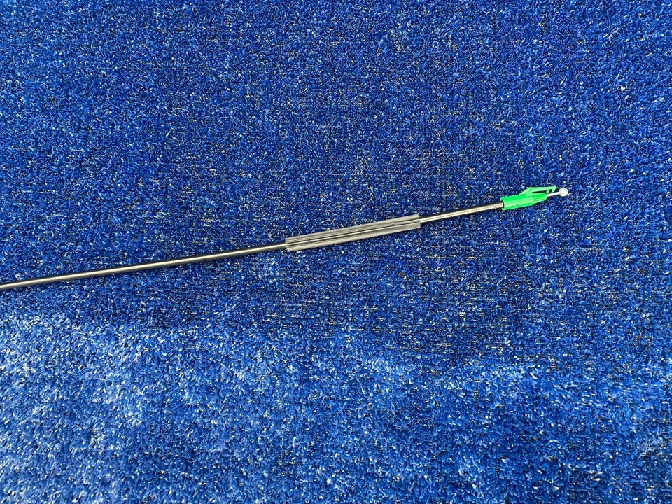 Cierre de cerradura de puerta delantera derecha Chevrolet Camaro 2010-2015 OEM 13579524 Foto 4 de 4