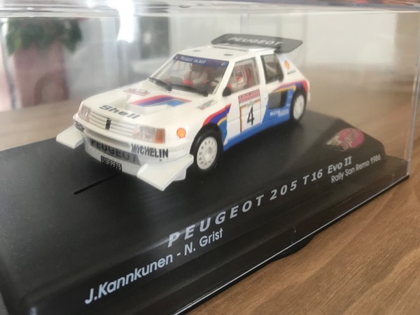 205 T16 Evo II Spirit 1/32 Slot NUEVO Raro