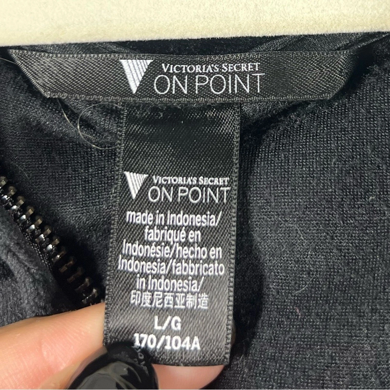 UNDERCOVER Felpa con cappuccio e zip intera Victoria's Secret Velour Bling Large