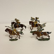 Vintage Collectible Hand-Painted Metal Toy Soldiers Set of 4