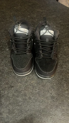 Nike SB Dunk Low Gnarhunters