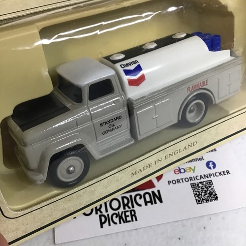 2000 CHEVRON STANDARD LLEDO DAYS GONE GRAY FORD FUEL DELIVERY TANK TRUCK 1/50 - Picture 2 of 4
