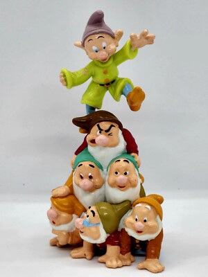 Disney Snow White's Seven Dwarfs Pyramid Figure Applause Special Edition 2 PVC