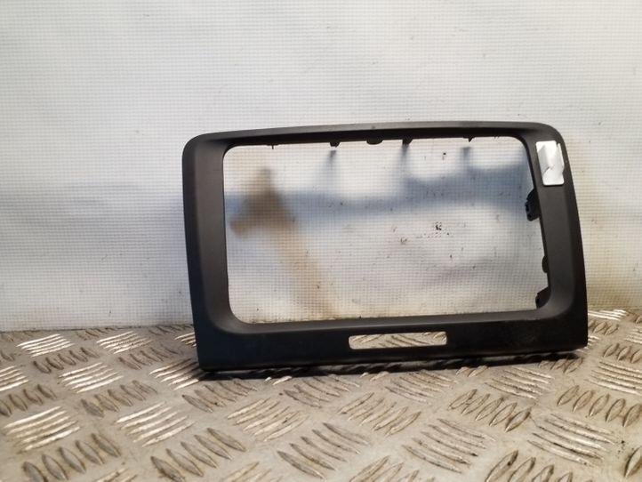 SKODA SUPERB II Radio Luftausströmer Rahmen blende 3T0858069  