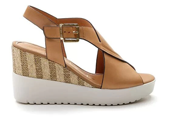Stonefly sandals store