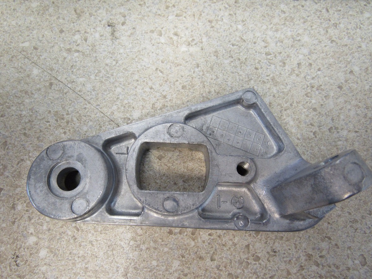 BIN45A- KAWASAKI- 11043-1942- LEFT HEAD LAMP BRACKET 1985- 1990