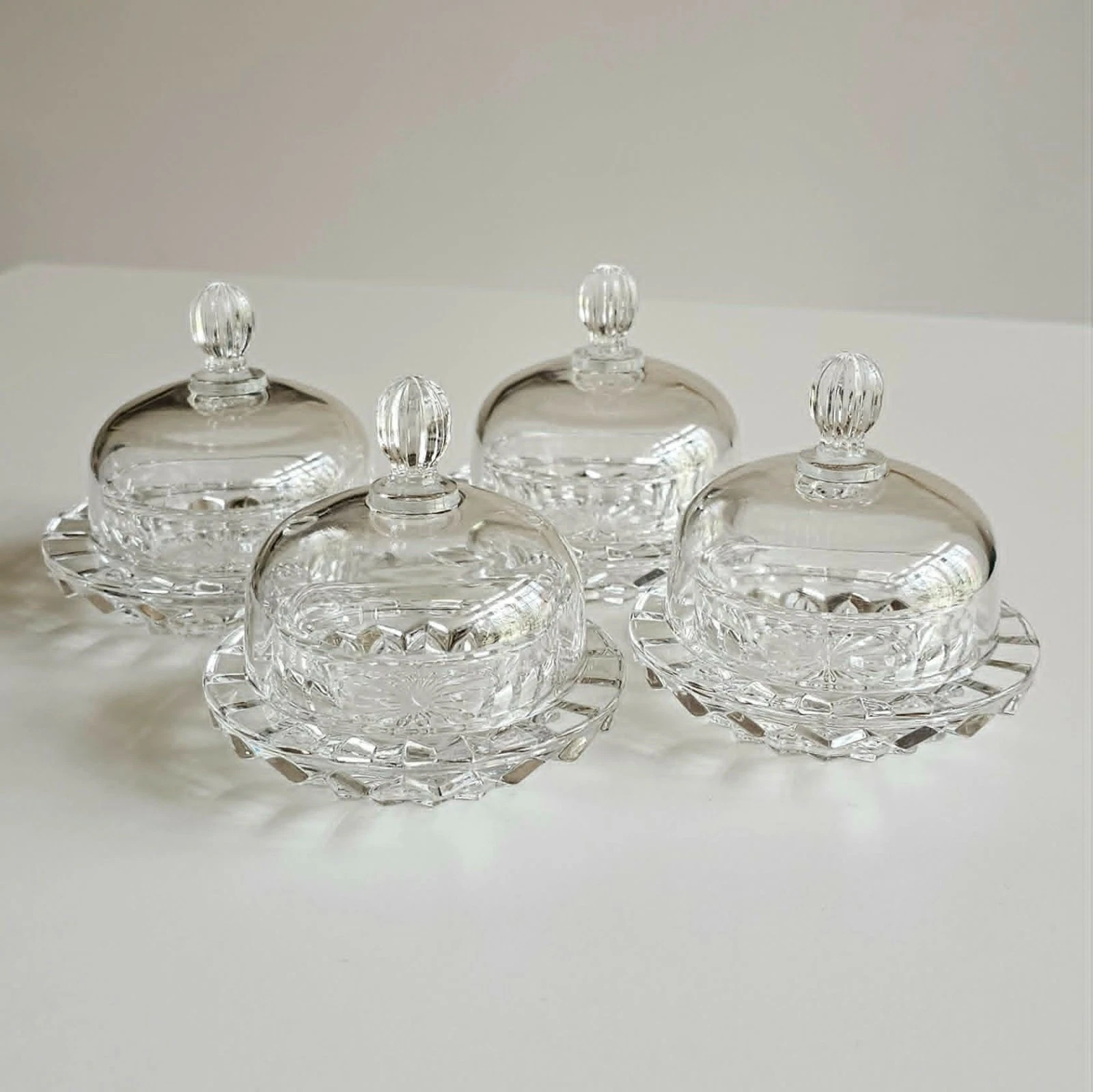 Set of 4 Mikasa Salina Crystal Individual Butter Dishes with Dome Lids
Opens in a new window or tab