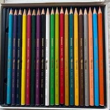 Set of 20 watercolor pencils d4f4e3