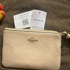 Coach Beige Leather Zip ID/Document Holder Organizer Logo CCJ73