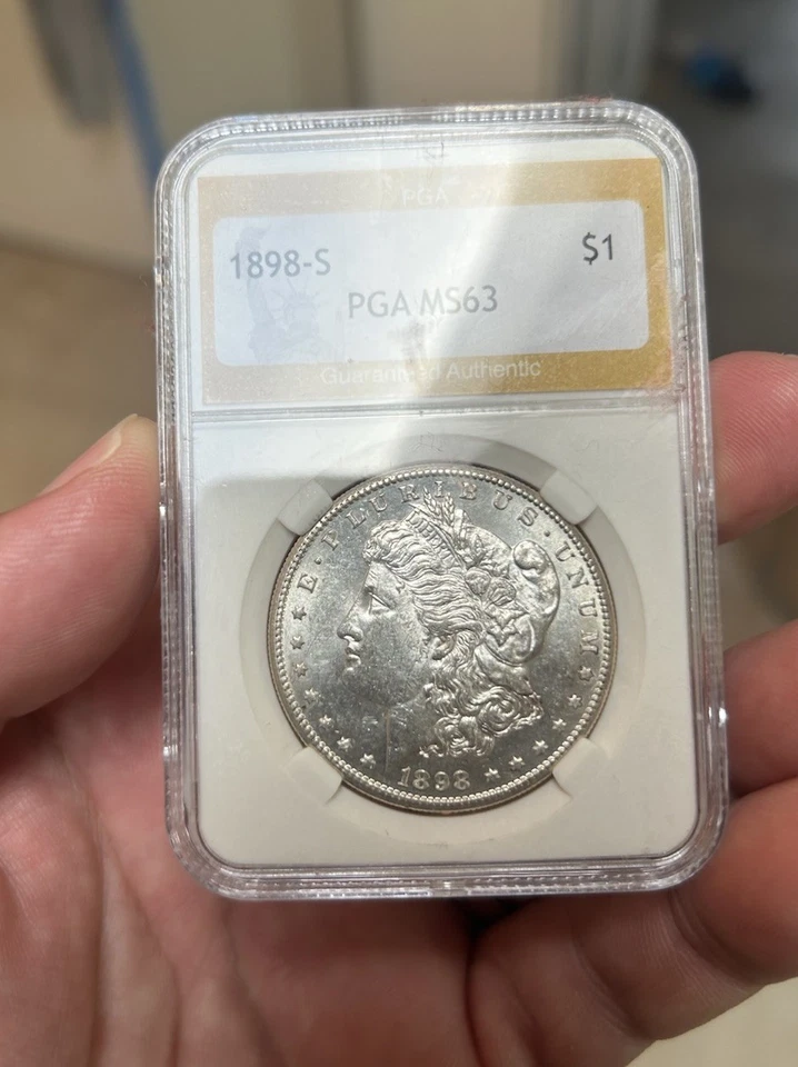 Dólar de plata Morgan 1898-S sin circular +++ raro debajo de la hoja gris Foto 3 de 4