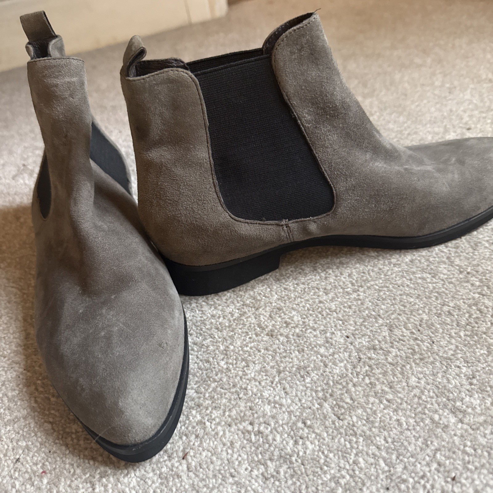 Mint Velvet UK Size 5 Ankle Boots Suede Grey - never worn