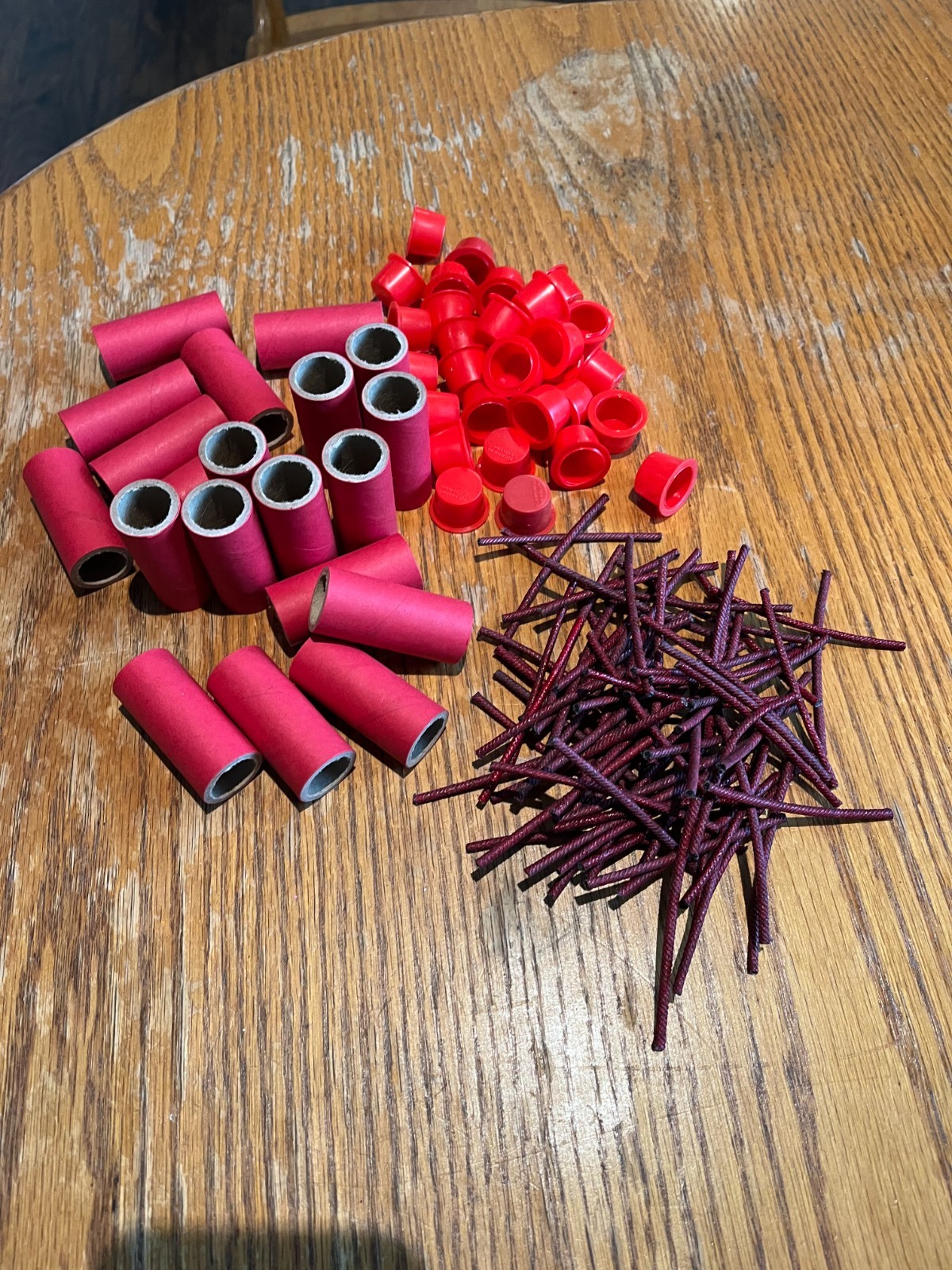 Pyro Tube Supplies 1/4 Stick 3/4 x 2-1/8 x3/32, 50 tubes with 100 plastic plugs