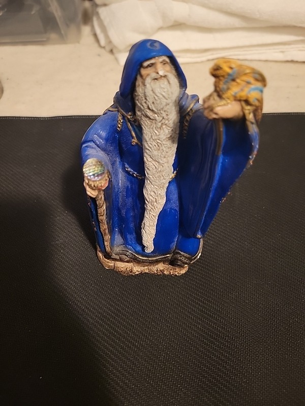 1986 Vintage Windstone Edition Wizard with Dragon Perched on Hand, Pre-owned