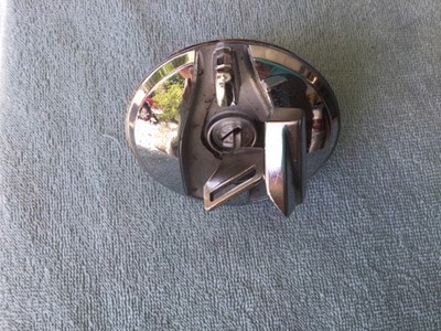 TA22 TA23 RA21 1973-77 Celica Celica Arrow Locking gas cap