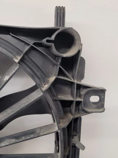 Conjunto de ventilador de motor ventilador de radiador Chevrolet Impala 2006-2011 89018694 Foto 4 de 4