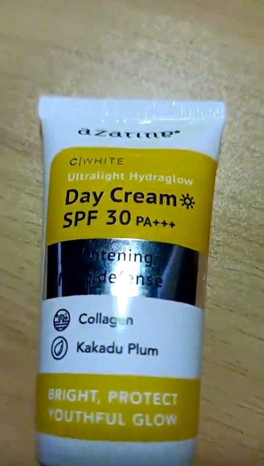 AZARINE C White Ultralight Hydraglow Day Cream 25g SPF30